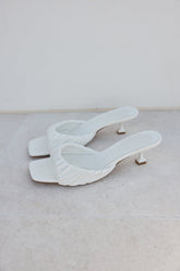 Pilar Heel White